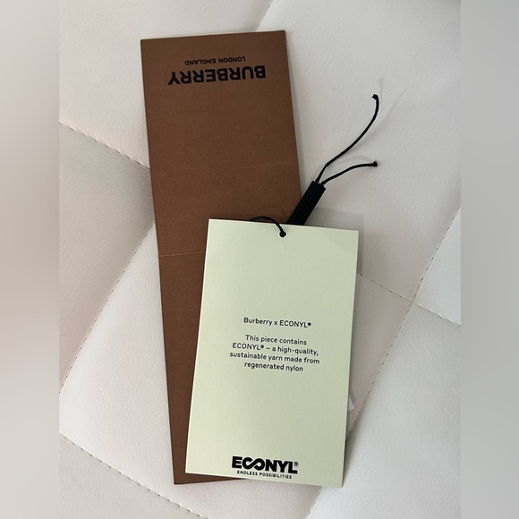 NWT! 67% off SALE!! Authentic Burberry Vintage Check Diaper Tote Bag - Picture 16 of 16